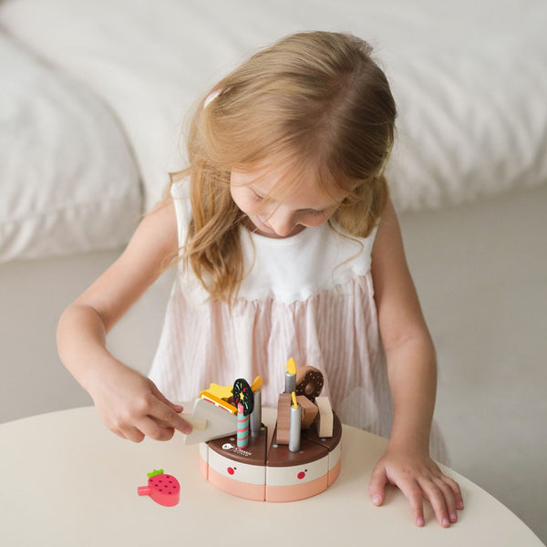 Classic World - Chocolate Cake - Johnco